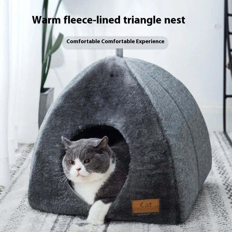 Nid fermé pour chat, forme triangulaire